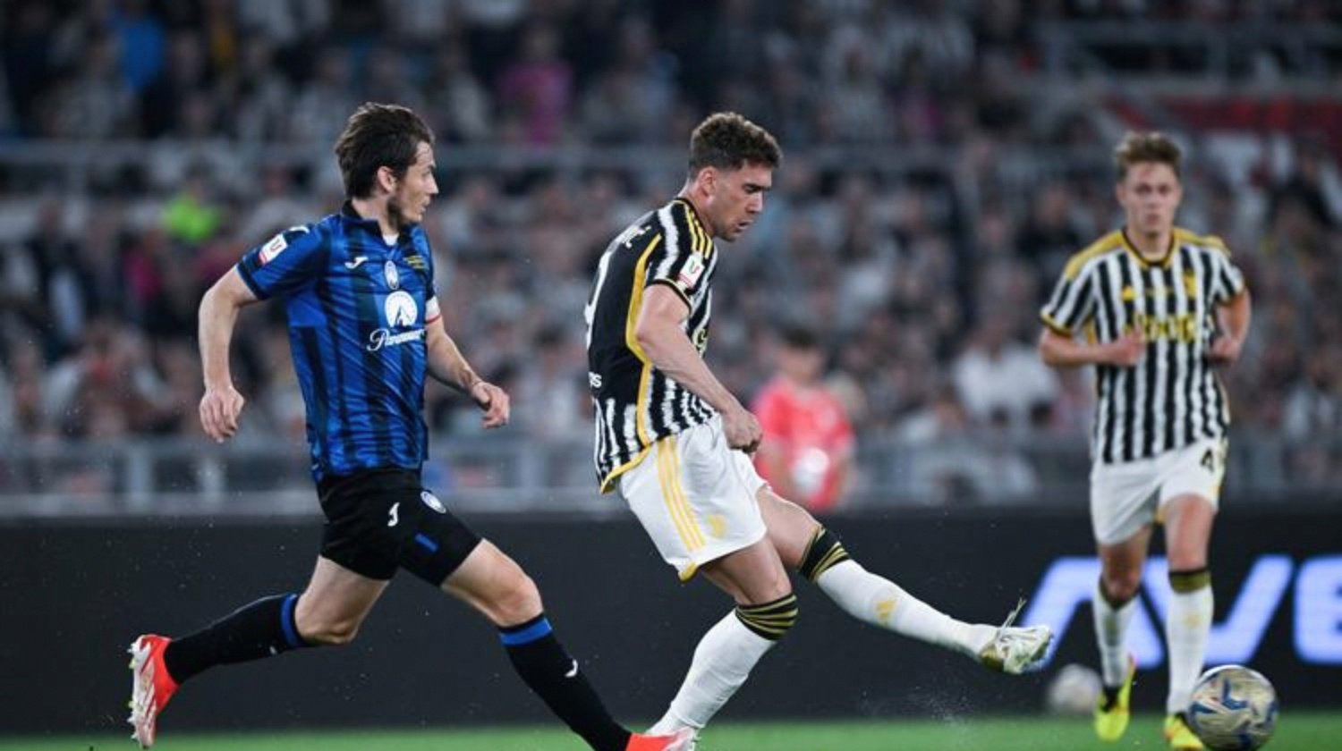 曼联轻取意大利,弗拉霍维奇爆发神勇的简单介绍 曼联轻取意大利,弗拉霍维奇爆发神勇的简单介绍