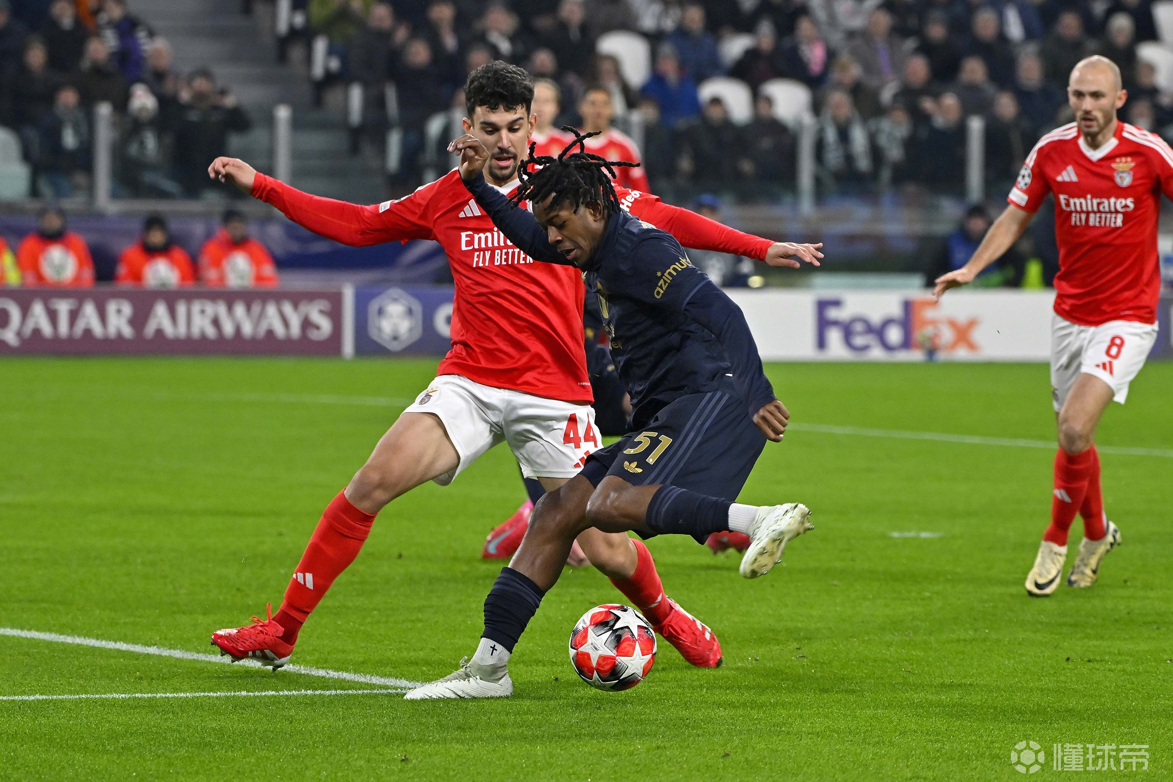 九游娱乐-尤文图斯抵挡殊死，意外遗憾出局欧冠落幕