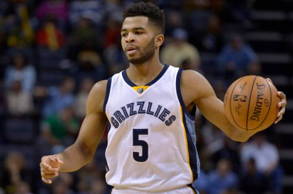 江苏队外援表现抢眼,客场战胜上海男篮唱响胜歌的简单介绍 江苏队外援表现抢眼,客场战胜上海男篮唱响胜歌的简单介绍