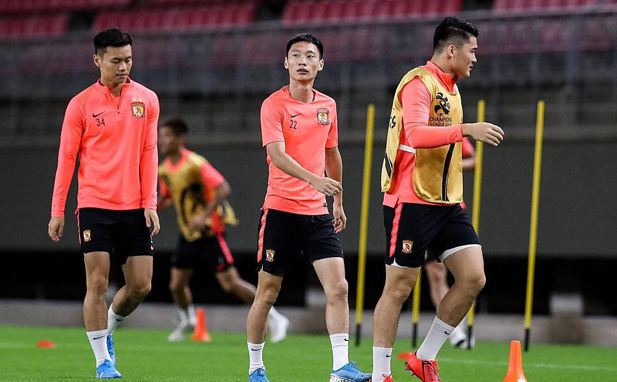 九游娱乐官方-广州队员发挥火热，成功击败对手