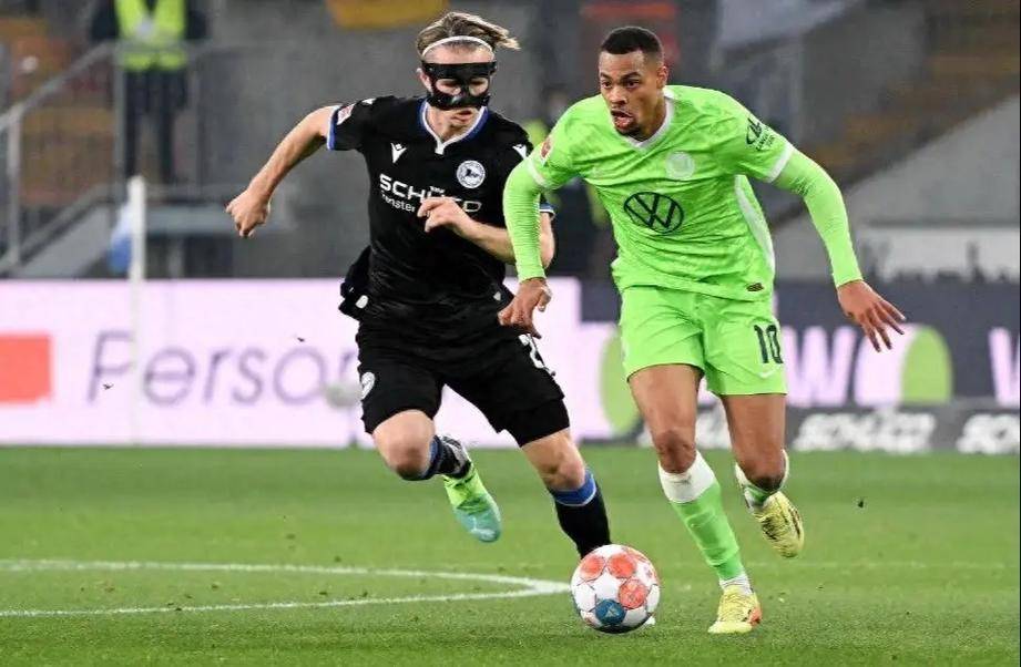 九游app下载-沃特福德防守不利失守，需加强训练