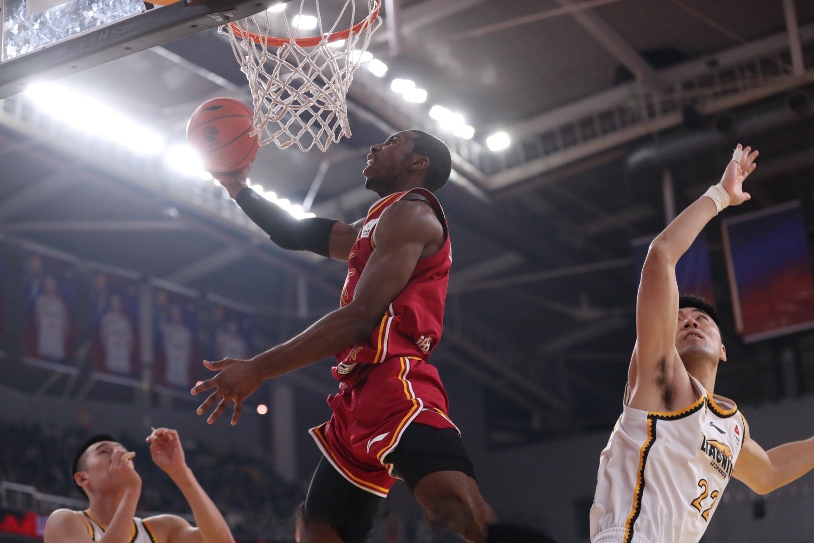 九游体育官方入口-关于刻骨铭心的体育盛事：激烈对抗令人窒息的信息