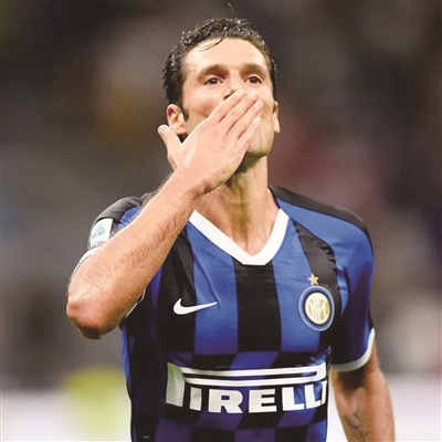 9you娱乐-意大利足球俱乐部一位球员宣布退役