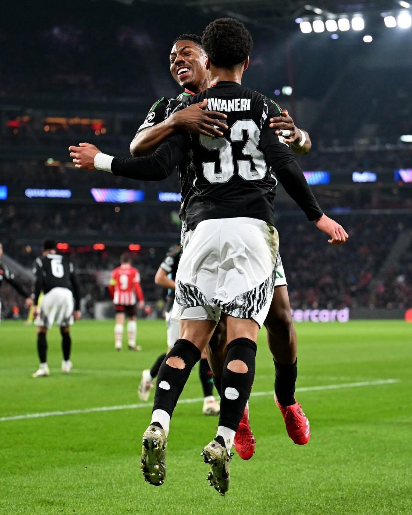 九游体育-阿森纳客场不敌热刺，英超争冠形势再起波澜的简单介绍