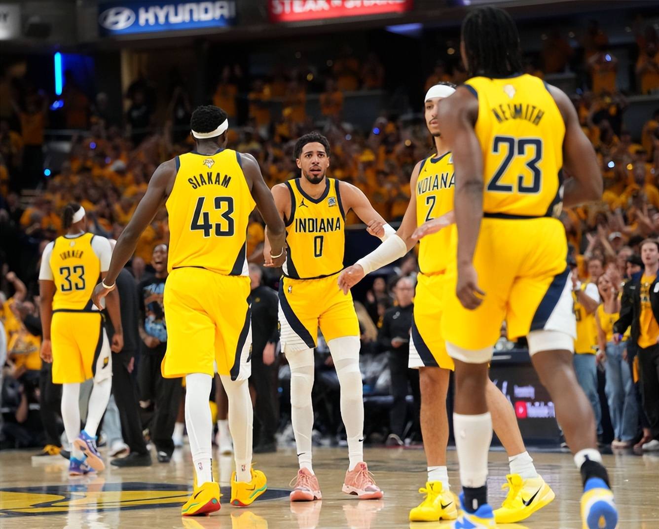 关于爵士横扫步行者，布拉德利一己之力扛起全队的信息