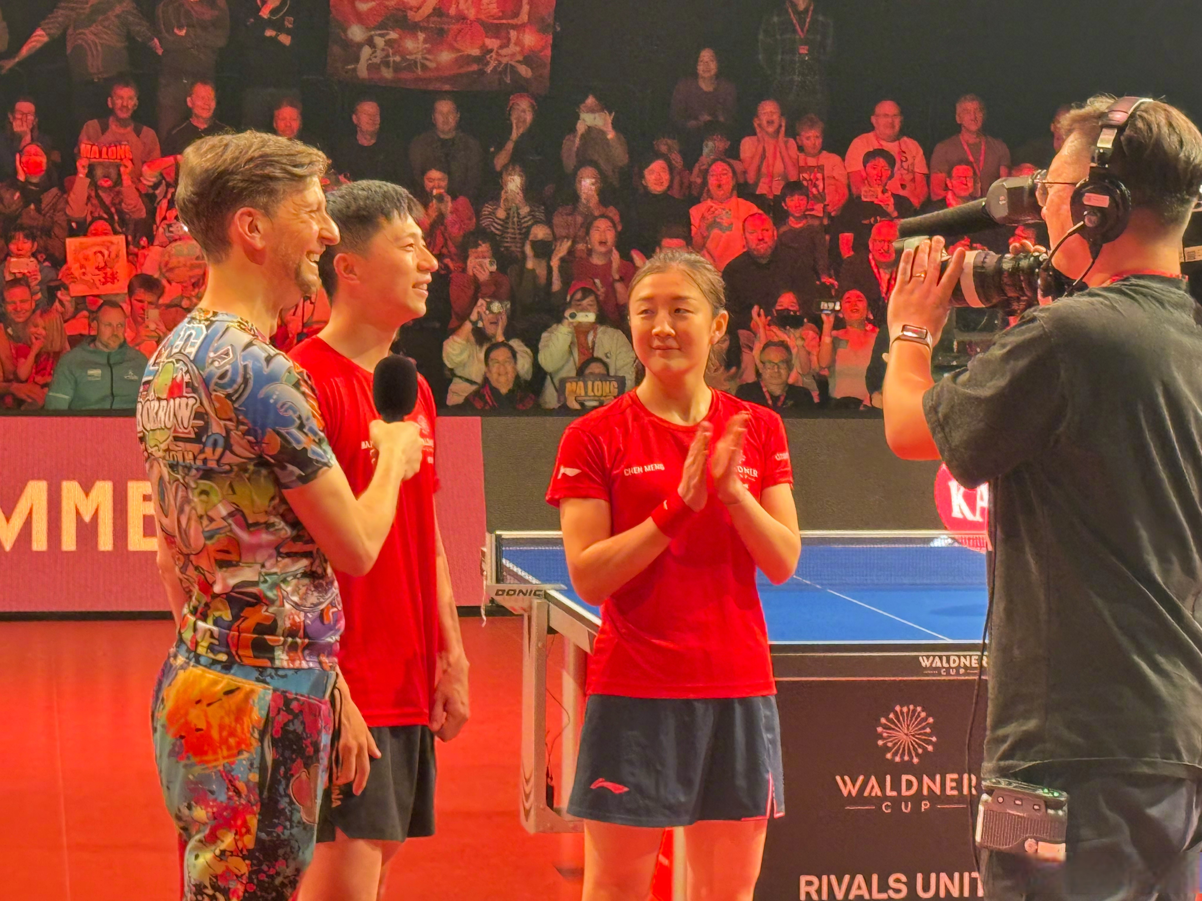 包含英格兰队逆转葡萄牙队，马龙惊艳四座的词条