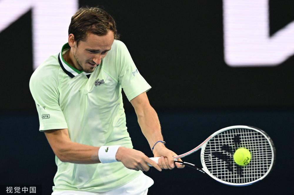 包含联合杯翻盘拉沃尔杯，梅德韦杰夫刷新纪录的词条