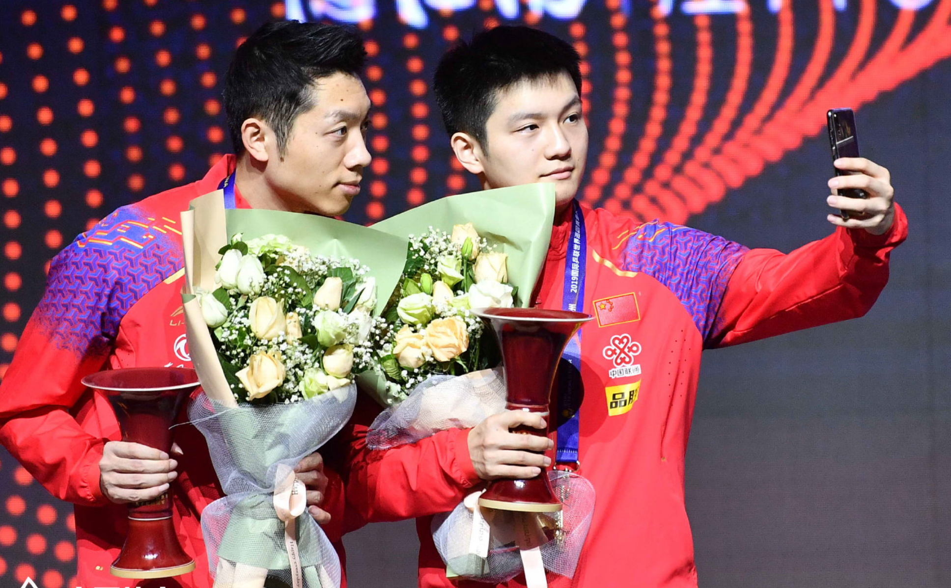 英格兰队力克奥地利队,许昕点燃赛场 英格兰队力克奥地利队,许昕点燃赛场