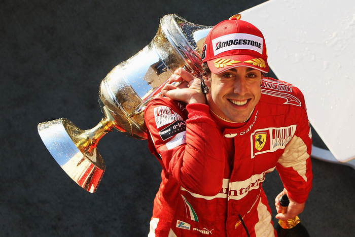 关于法拉利绝杀雷诺车队,阿隆索惊艳四座的信息 关于法拉利绝杀雷诺车队,阿隆索惊艳四座的信息