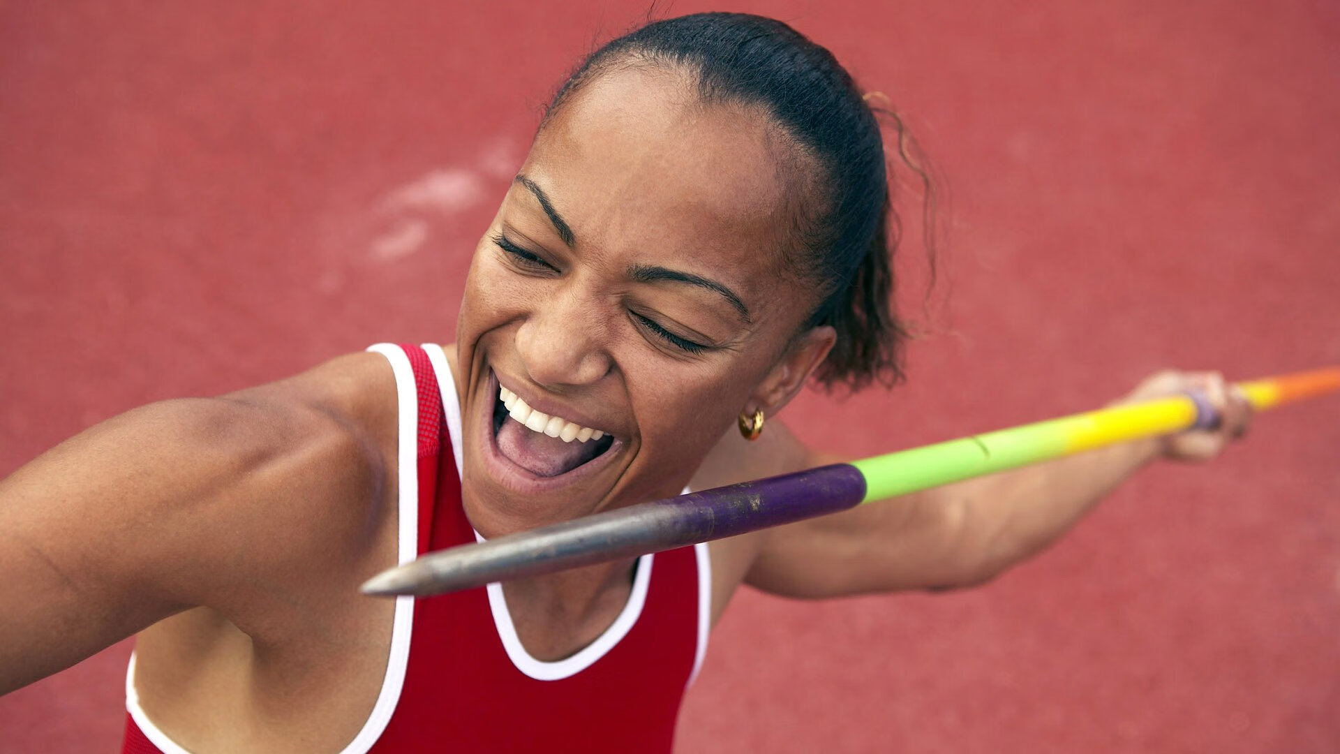 英超争冠焦点战,摩纳哥防守如何锁死几内亚闪电?